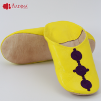Babouches marocaines pour femmes, jaunes, antidérapantes, légères, faites à la main, brodées, noires, pour intérieur et extérieur