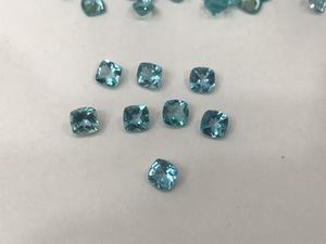 Piedras preciosas de apatita cortadas con cojín azul neón al por mayor calidad extrafina natural para la fabricación de joyas piedras preciosas sueltas - Product Image 4