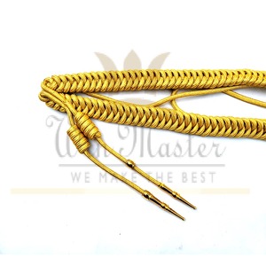 Aiguillette dorée cérémonielle avec un design confortable pour les uniformes et une utilisation en extérieur - Product Image 3