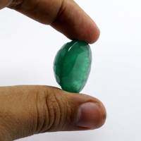 Émeraudes vertes en vrac naturelles ovales transparents d'origine zambienne non traités meilleur prix de l'Inde produit en vrac fait à la main