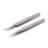 Nouvelle conception de pinces à cils en acier inoxydable de haute précision pour les extensions de cils volumineuses avec application de cils 2D-6D
