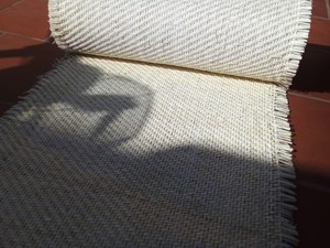 หวายธรรมชาติเวียดนาม ขายส่ง/ ตาข่ายหวาย/ ผ้าหวายรูปหกเหลี่ยม ม้วนหวาย ตัวอย่างฟรี 99GD - Product Image 2