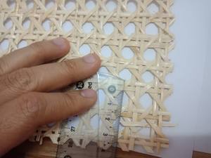 Meubles en rotin au Vietnam Sangle en rotin carré en maille de rotin ouverte du Viet Nam Mme Sophie - Product Image 3