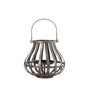 Linterna con forma de globo en hoja de metal con acabado Gris, perfecta para elegantes ideas de decoración de interiores y exteriores para el hogar y el jardín - Product Image 1
