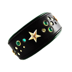 ที่มีคุณภาพที่ดีที่สุด100% หนังแท้พรีเมี่ยมที่มีคุณภาพที่มีสีสันนุ่ม Padding ปลอกคอสุนัขที่มี Concho และสตั๊ดตกแต่งผู้ผลิต - Product Image 1