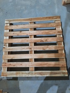 Paletas de madera personalizables duraderas de 2-4 vías de entrada de madera natural de pino de Acacia hechas a medida para entrada y almacenamiento - Product Image 5