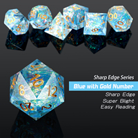 Ensemble de dés polyédriques carrés en résine bleue à bords vifs personnalisés avec 7 dés pour les jeux de rôle DND TTRPG