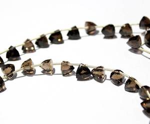 Cuentas sueltas de piedras preciosas de cuarzo ahumado facetadas con forma de trillón natural al por mayor para hacer collares/pulseras por hebra - Product Image 2