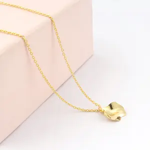 Tasarımcı takı çekiç bükülmüş tasarım metal kolye zincir kolye altın kaplama kolye özelleştirmek hafif el yapımı kolye