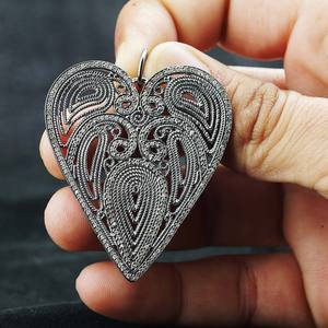 Collar con colgante de corazón de diseño de diamante oxidado, plata 925, venta al por mayor - Product Image 1