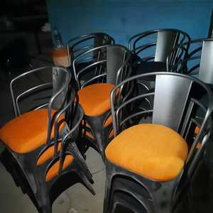 Silla de metal con cojín para cafetería, asiento moderno para restaurante - Product Image 4