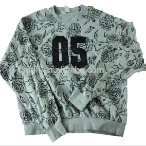 Vêtements d'entraînement en nylon d'occasion pour adultes - Product Image 1