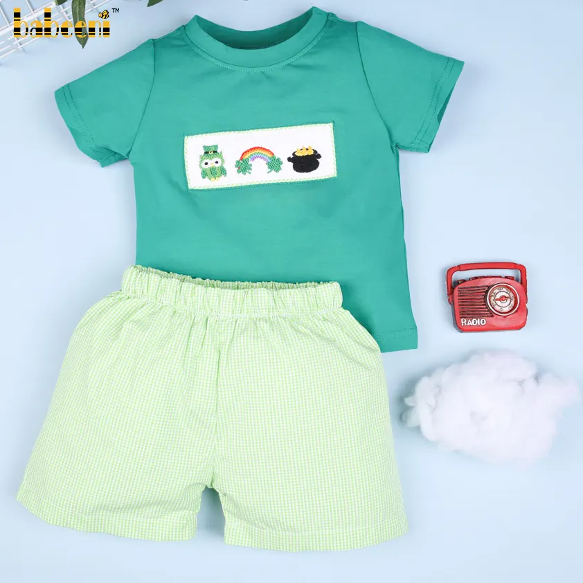 Green clover smocked children's clothing set for boys - BB1367