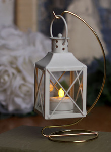 Mini linterna colgante de Metal hecha a mano, soporte de luz en T, decoración navideña para el hogar para hombres y mujeres, fabricada en India - Product Image 2