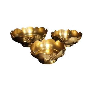 Ensemble de trois bol à fruits plaqué or bol à salade décoratif fait à la main forme personnalisée vaisselle décoration bol de service en métal - Product Image 1