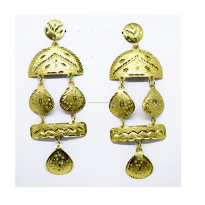 Juego de pendientes Dream New Light Weight de estilo europeo, de cobre puro y latón, con forma de mariposa, sin plomo ni cadmio. - Product Image 1