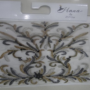 FABRIQUÉ À LA MAIN EN CRISTAL PATHCES POUR ROBE ET BRODERIE - Product Image 1