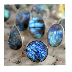 Anillo de boda de piedras preciosas sueltas de 8 disparos para hombre, zafiro natural y labradorita, Druzy, venta al por mayor - Product Image 3