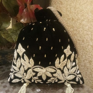 Sac poli personnalisé, belle pochette de travail en perles, avec tissu en soie brodé pour fête et mariage, @ 2022 - Product Image 1