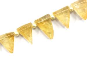 พลอยซิทรินสีเหลืองธรรมชาติ1เส้น,พลอยทรงสามเหลี่ยมทำจากหินดิบไม่ผ่านการดูแลผิวหยาบ - Product Image 4