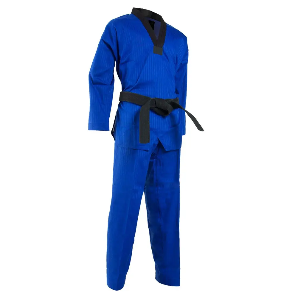 Neueste Design Karate Uniform für Männer Blaue Farbe MMA Taekwondo Karate Anzug von Standard Internat ional