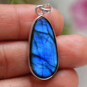 Grand collier pendentif en pierre de labradorite plaqué or zodiaque tortue papillon sculpté lunette chaîne bijoux en or motif de chiffres - Product Image 6