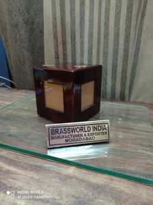 WOOD RED PHOTOFRAME WITH TWO GOLDEN PAWS PET URN <b>FUNERAL</b> <b>SUPPLIES</b> By Brassworld India - Product Image 3