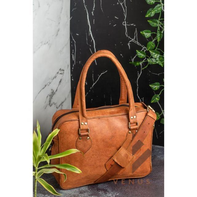 น้ำตาลอ่อน