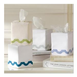 กล่องกระดาษทิชชูปักลาย,งานปัก Quang Thanh - Product Image 2