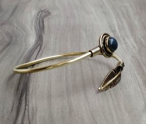 Bracelet manchette en laiton plaqué, Style bohémien, Labradorite, pierre plaqué, - Product Image 2