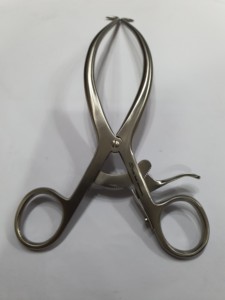 เครื่องมือผ่าตัดแบบดึงกลับชนิดใช้มือทำจากสแตนเลส ยี่ห้อ Gelpi Endo Tech รุ่น ETI-1001-561 ขนาด 7 นิ้ว รับประกัน 5 ปี มาตรฐาน ISO ระดับ Class I สำหรับหู ตา จมูก คอ - Product Image 3