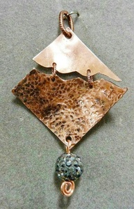 Pendientes y pulsera martillados de Metal de latón antiguo y plata de cobre a la última moda elegante 2025 para ropa de fiesta - Product Image 3