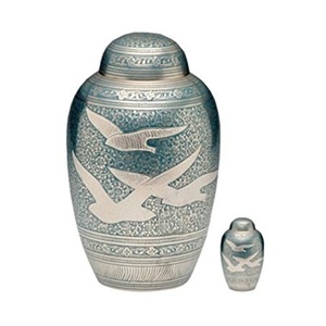 Urnes de crémation en métal de bonne qualité urne en métal de style européen pour les urnes de souvenir de cendres humaines de fabricant indien - Product Image 4