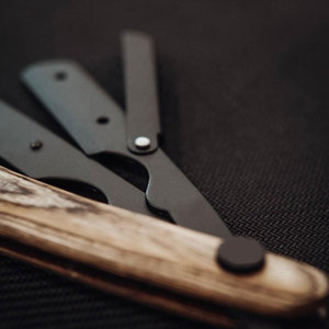 Nrza มีดโกนอเนกประสงค์แบบพับได้พร้อมใบมีดสแตนเลสสำหรับช่างตัดผมชายแบบตรงขอบไม้ใบมีดเดี่ยว - Product Image 2