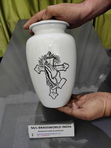 Urne funérailles en aluminium peinte à la main pour les cendres humaines, fournitures de funérailles, brasworld inde - Product Image 4