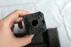 Best Choice High Heat Long Burning Wood Sawdust Briquette Charcoal <b>BBQ</b> Grill <b>CHEAP</b> PRICE SAWDUST CHARCOAL - Product Image 4