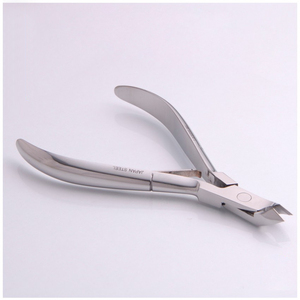 Extrêmement pointu en acier inoxydable coupe-cuticules pinces Hangnail Remover pédicure manucure outil pour doigt efficace - Product Image 1