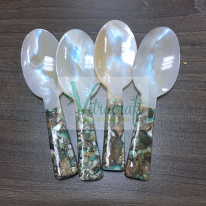 Cuillère en nacre blanche Cuillère à caviar Cuillère à café mélange mica Une cuillère parfaite pour profiter du caviar taille 10cm - Product Image 1