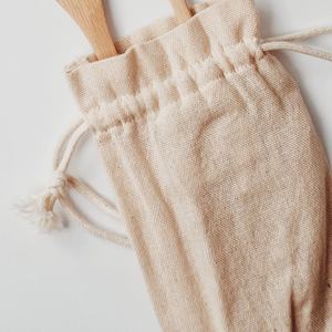 Bolsa de embalaje con cordón de algodón Beige reciclable para utensilios de cocina domésticos Logotipo de serigrafía para embalaje textil - Product Image 2