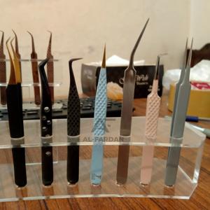 Pinzas japonesas para extensión de pestañas de acero inoxidable con agarre fuerte y soporte de exhibición acrílico de Punta puntiaguda para pestañas de volumen - Product Image 4