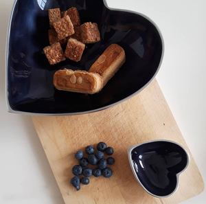 Aluminium Chocolate Heart Bowl for Restaurant Home Decor Enamel Finishing Modern Design Aluminium Serving Heart Bowl - Product Image 5