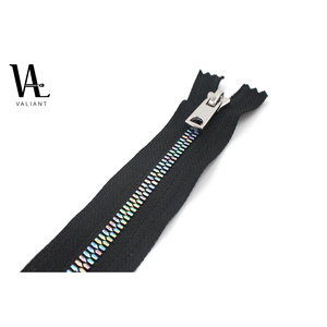 Fermeture éclair en plastique pour vêtements, accessoires populaires, couleur Laser, dents en maïs, #3 #5 #8 - Product Image 1