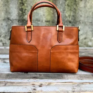 Bolsa de couro artesanal, bolsa feminina feita em couro, estilo saco de mão, feita em itália