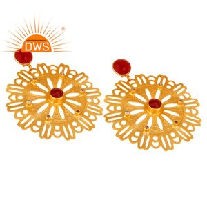 Pendientes Colgantes de Latón con Diseño Filigrana y Baño de Oro de 22k, Joyería al por Mayor con Circonitas y Aventurina Roja - Product Image 2