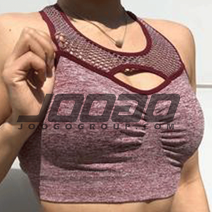 Sujetador deportivo cómodo con espalda cruzada y tiras en blanco personalizado de alta calidad para mujer con almohadillas extraíbles - Product Image 1