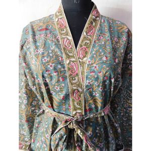 Vestido étnico de fiesta de playa para mujer de calidad asegurada, traje de verano ligero para uso junto a la piscina y vacaciones disponible para la venta - Product Image 4