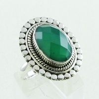 Bague en argent sterling 925 avec pierre émeraude verte Rava Designer. Bijoux en gros