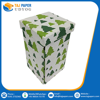 Boîte-cadeau en papier fait main écologique Conception d'arbre Couleur blanche verte Boîtes en papier cadeau en carton rigide recyclé Impression personnalisée