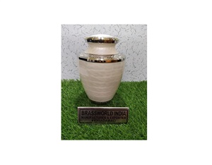 Brassworld India's White Brass Adult Cremación Urna American Metal Funeral Supply Grabado Burial Urna para cenizas - Product Image 1