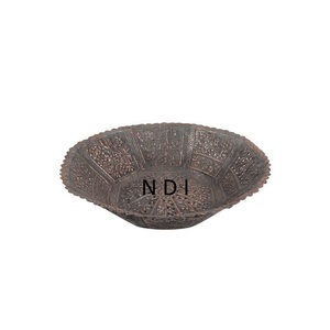 Tazón para servir frutas de diseñador grabado a mano, mesa de cena, centros de mesa para servir, cuencos decorativos para servir frutas - Product Image 1